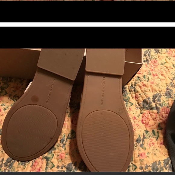 Sandals - Picture 3 of 3